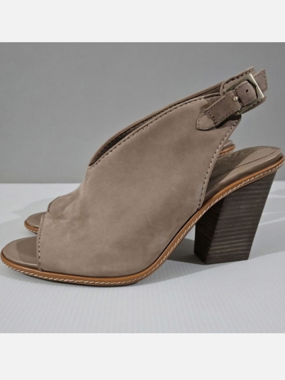 Vince Camuto Fandree Slingback Peep Toe Heels Womens 11 Taupe Leather Bootie NEW